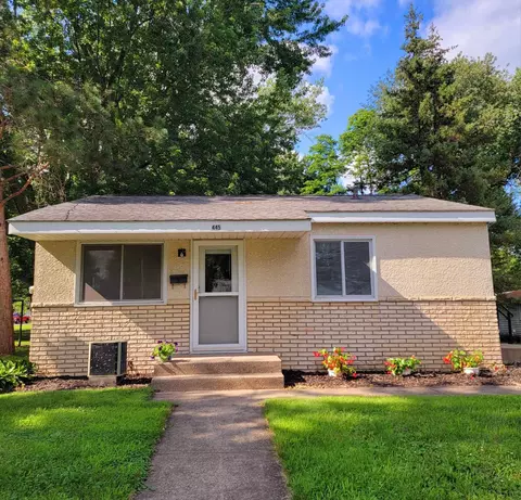 445 N 2nd St, New Richmond, WI 54017