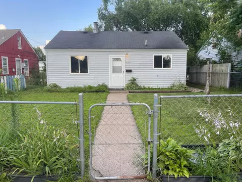 4908 Girard Ave N, Minneapolis, MN 55430