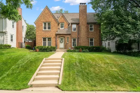4112 Sunnyside Rd, Edina, MN 55424