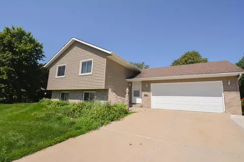 4519 Glen Ln NW, Rochester, MN 55901