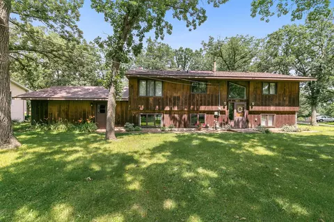 822 Golf View Ln, Saint Cloud, MN 56301 photo 2