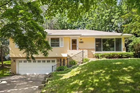 7900 59th Ave N, New Hope, MN 55428