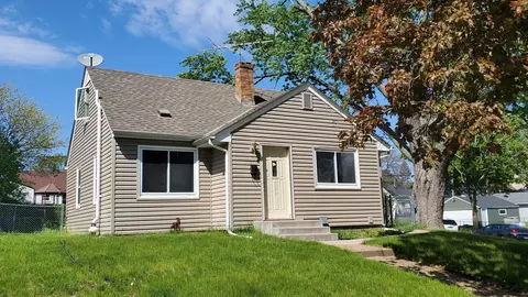 2193 Fremont Ave E, Saint Paul, MN 55119