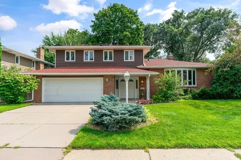 2170 Powers Ave, Saint Paul, MN 55119