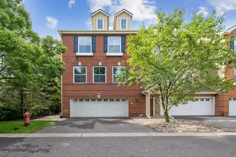 10289 Bleeker St, Woodbury, MN 55129