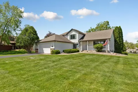 3785 Blackhawk Ridge Cir, Eagan, MN 55122 photo 2