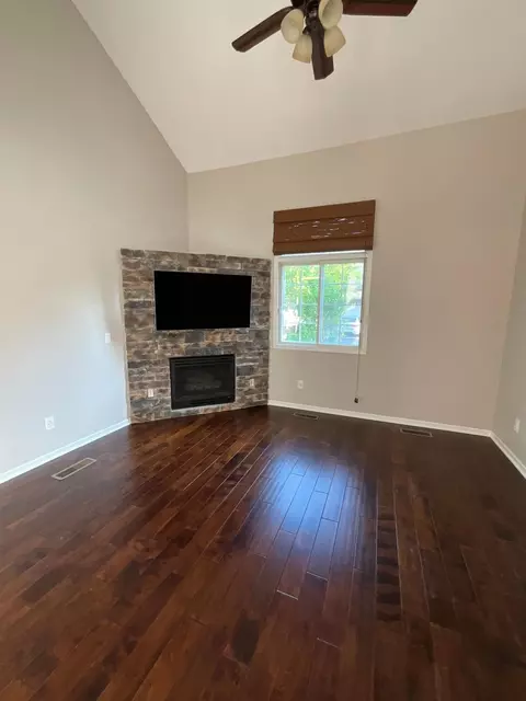 3632 Vermilion Ct N, Eagan, MN 55122 photo 6