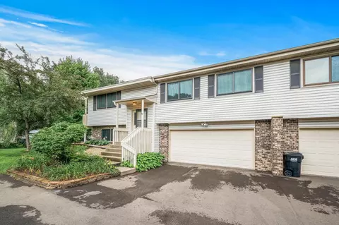 11809 NW Undercliff St NW, Coon Rapids, MN 55433