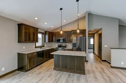 190 Pintail St, Baldwin, WI 54002