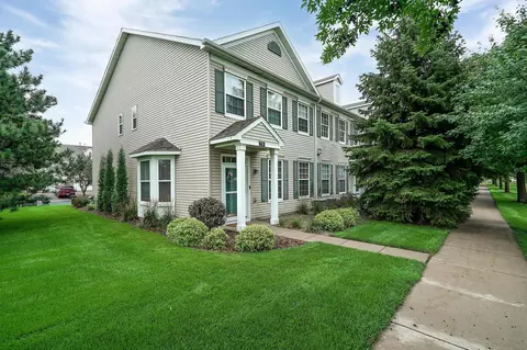 1776 Colonial St, Shakopee, MN 55379