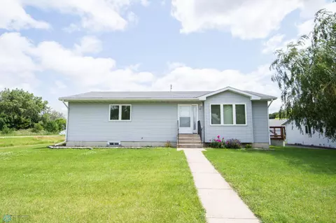 10 Dale St, Dilworth, MN 56529