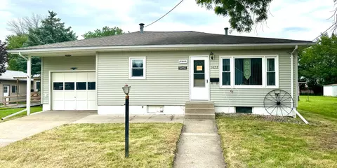 1022 N Orient St, Fairmont, MN 56031