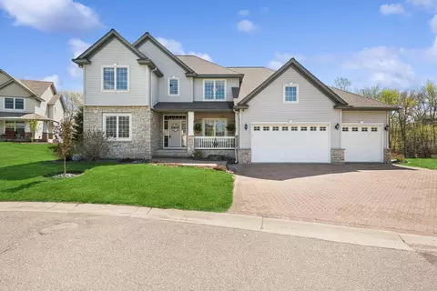 4536 Majestic Oaks Pl, Eagan, MN 55123