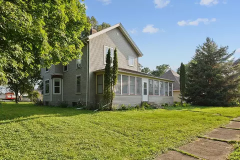 226 Cleveland Ave E, Winnebago, MN 56098
