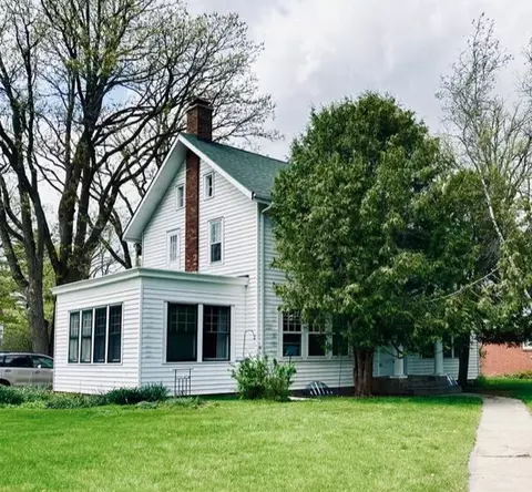 1011 N Pokegama Ave, Grand Rapids, MN 55744