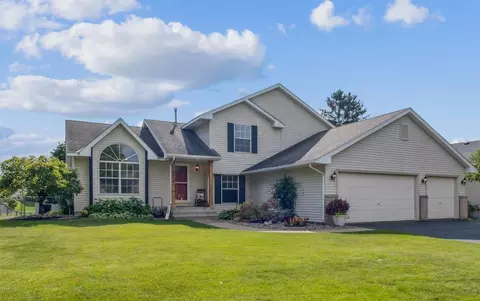 15672 Crocus Ct W, Rosemount, MN 55068