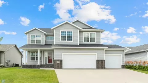 6875 24th St S, Fargo, ND 58104