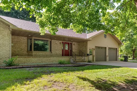 501 Creekview Ln, Arlington, MN 55307