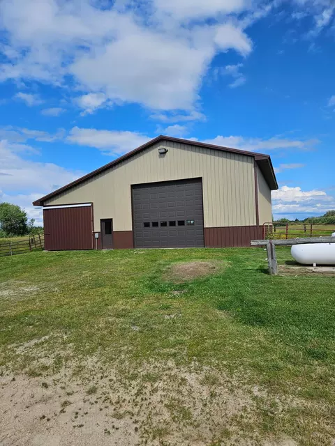 701 23rd St SW, Baudette, MN 56623