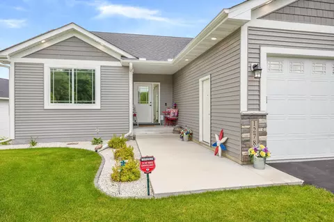 1278 Summit Cv, Dassel, MN 55325 photo 2