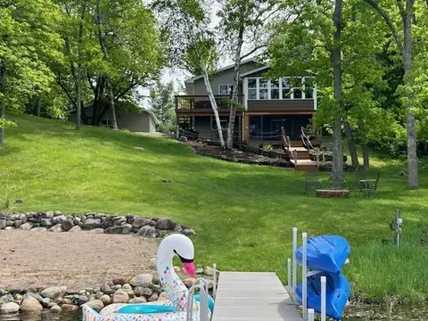 3904 Lakeview Dr, Cushing, MN 56443 photo 2