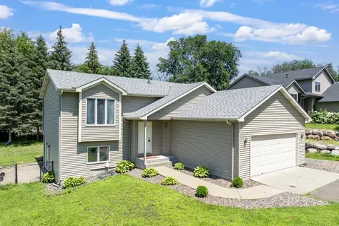 1965 Cope Ave E, Maplewood, MN 55109