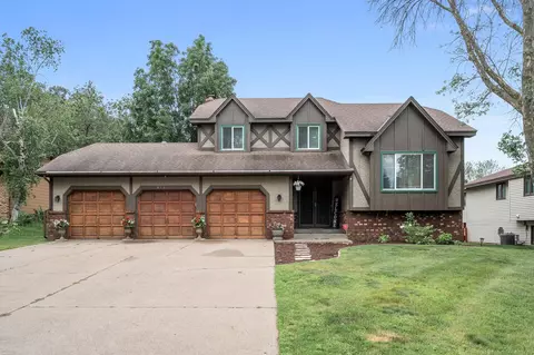 672 121st Ln NW, Coon Rapids, MN 55448