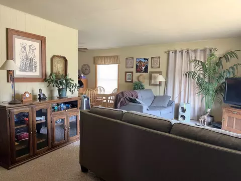 312 16th St, Windom, MN 56101 photo 3