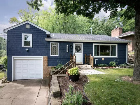 12184 175th St W, Lakeville, MN 55044