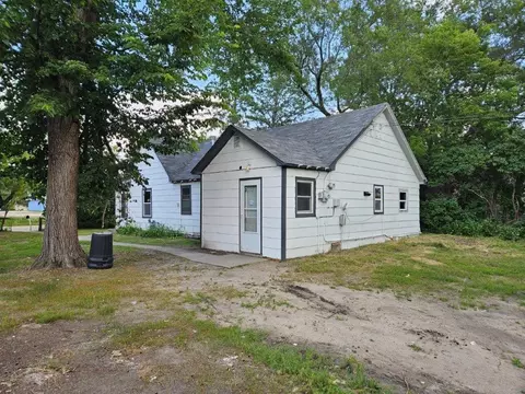 904 3rd St SE, Bemidji, MN 56601