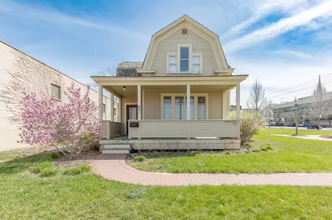 128 2nd Ave W, Shakopee, MN 55379
