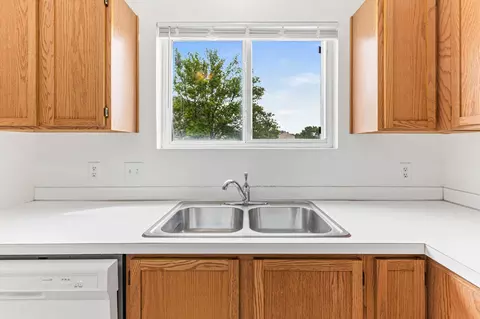 9070 Terra Verde Trl, Eden Prairie, MN 55347