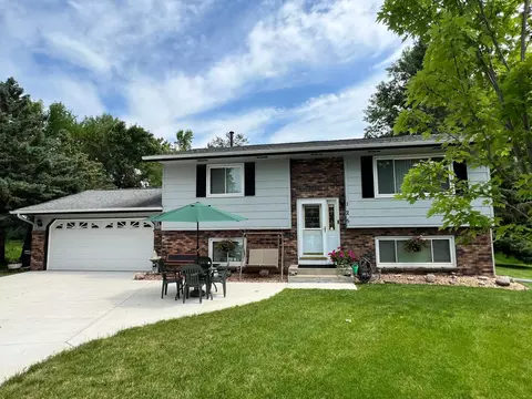 125 Sheri Ln N, Montrose, MN 55363