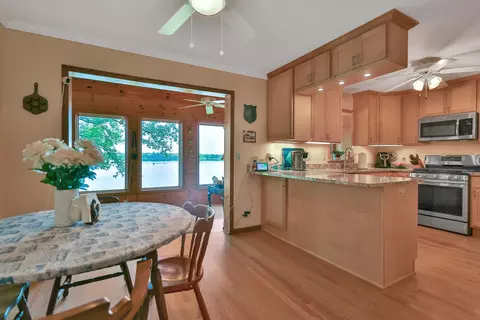 Kitchen - 12686 Summit Ave, Lindstrom, MN 55045 photo 4 of 4