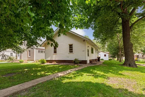 635 Columbus Ave, Westbrook, MN 56183