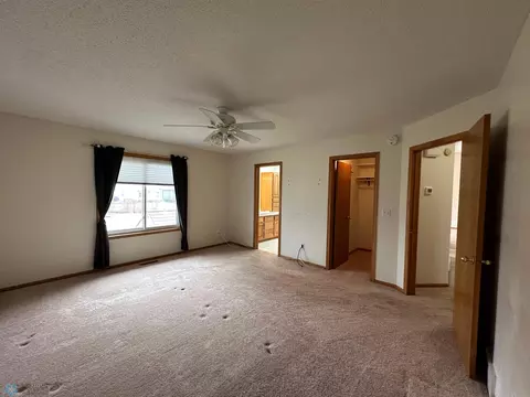 2802 33rd St S, Fargo, ND 58103 photo 29