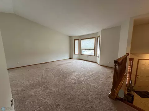 2802 33rd St S, Fargo, ND 58103 photo 4
