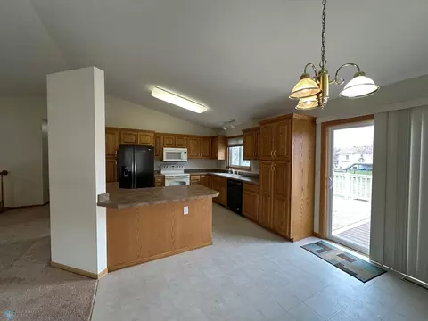 2802 33rd St S, Fargo, ND 58103 photo 49