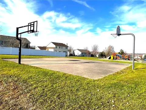 65 Rolling Hills Dr, Elgin, MN 55932 photo 9