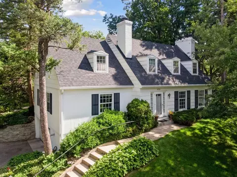 4701 White Oaks Rd, Edina, MN 55424