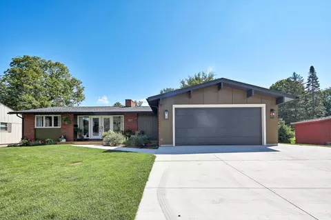 1117 S Garden St, Lake City, MN 55041