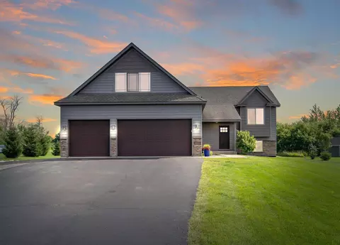 10279 246th St N, Chisago City, MN 55013