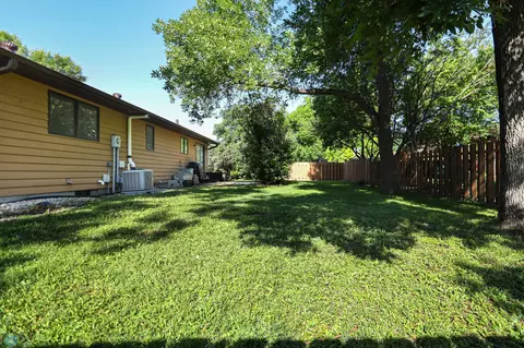 2201 26th Ave S, Fargo, ND 58103 photo 31