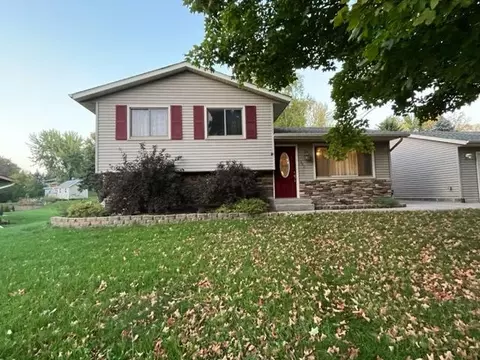 302 2nd St SW, Norwood Young America, MN 55397