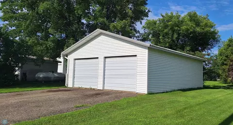 206 S 2nd St, Oakes, ND 58474 photo 17