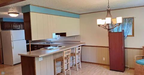 206 S 2nd St, Oakes, ND 58474 photo 5