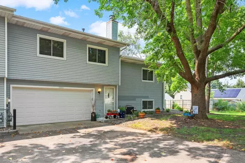15560 Cornell Trl, Rosemount, MN 55068