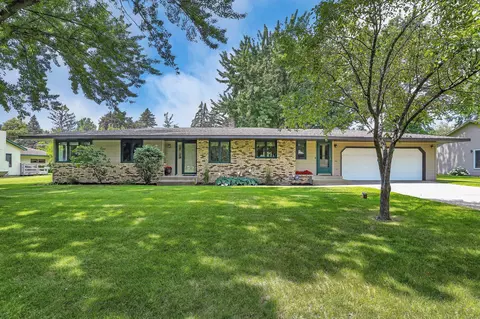 2445 Marquette Dr, Saint Cloud, MN 56301 photo 3