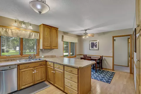 2445 Marquette Dr, Saint Cloud, MN 56301 photo 7