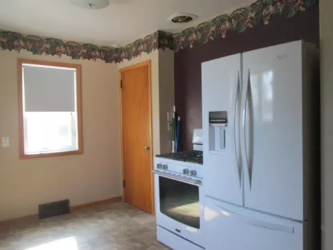 722 Pine St, Kenyon, MN 55946 photo 10